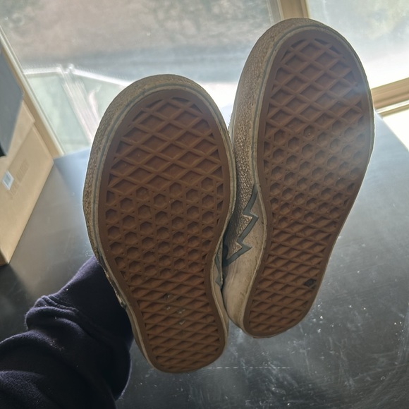 Kids Vans shoes, size 2.5. Old skool bolt. - Picture 6 of 8